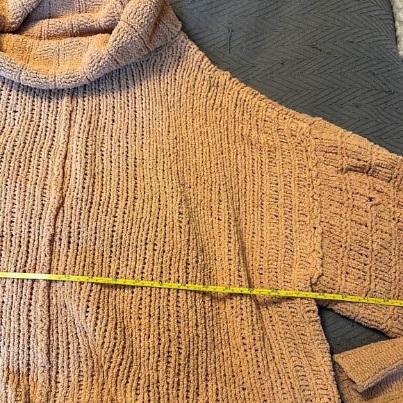 Cropped Free People Turtleneck - Picture 3 of 5